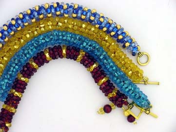 round and royal bracelet
